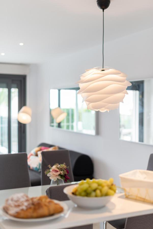 Myflats Luxury Ocean Side Apartment อาเรนาเลส เดล ซอล ภายนอก รูปภาพ