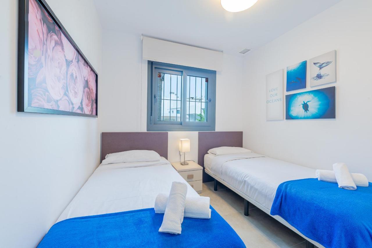 Myflats Luxury Ocean Side Apartment อาเรนาเลส เดล ซอล ภายนอก รูปภาพ