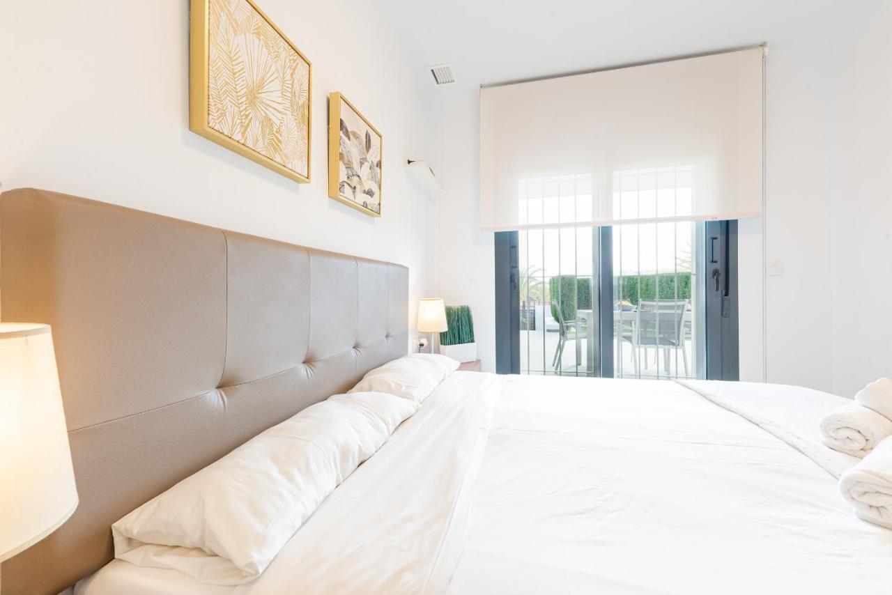 Myflats Luxury Ocean Side Apartment อาเรนาเลส เดล ซอล ภายนอก รูปภาพ