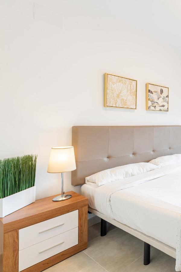 Myflats Luxury Ocean Side Apartment อาเรนาเลส เดล ซอล ภายนอก รูปภาพ